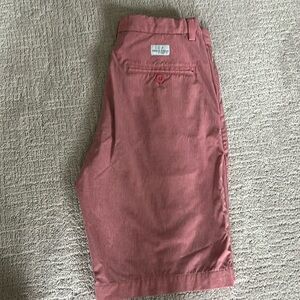 Vineyard Vines Heathered Red Performance Shorts
